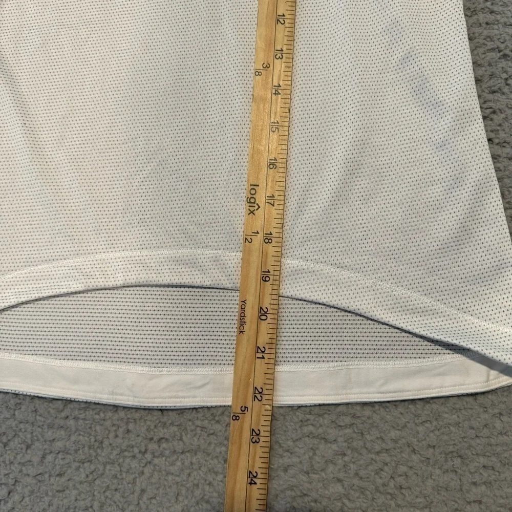 Lululemon Race Tank crop size 8 Color White